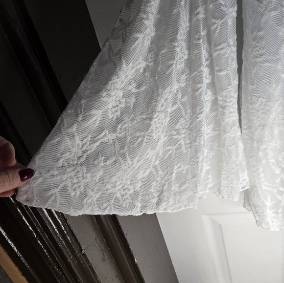 Wedding White Dress W/ Bell Sleeves NWOT XL - Picture 7 of 9